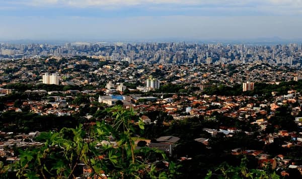 Teresópolis. Um bairro completo, numa das regiões mais valorizada de Porto Alegre.
