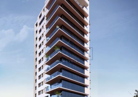 Apartamento no bairro Moinhos de Vento em Porto Alegre - Cód. 11611