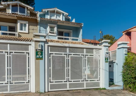 Casa no bairro Camaquã em Porto Alegre - Cód. 11238