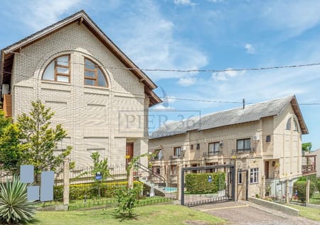 Casa em Condomínio no bairro Cristal em Porto Alegre - Cód. 12424