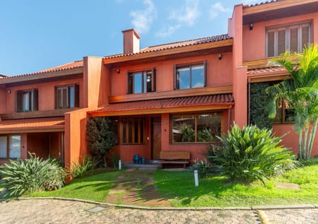 Casa em Condomínio no bairro Cristal em Porto Alegre - Cód. 13679