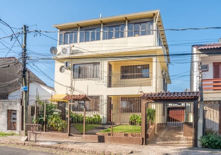 Casa no bairro Nonoai em Porto Alegre - Cód. 14781