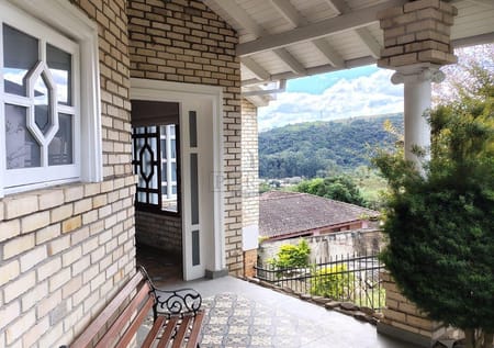 Casa no bairro Vila Nova em Porto Alegre - Cód. 15232