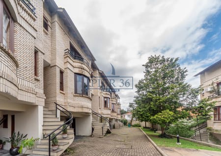 Casa em Condomínio no bairro Cristal em Porto Alegre - Cód. 15382
