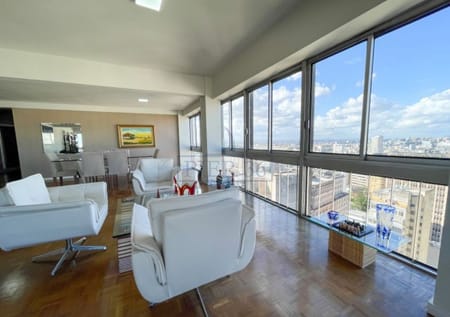 Apartamento no bairro Centro em Porto Alegre - Cód. 15981