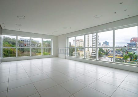 Sala no bairro Menino Deus em Porto Alegre - Cód. 16334