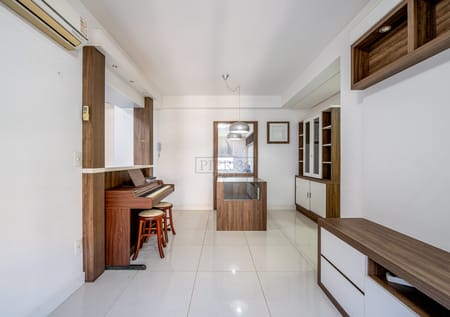 Apartamento no bairro Menino Deus em Porto Alegre - Cód. 16520