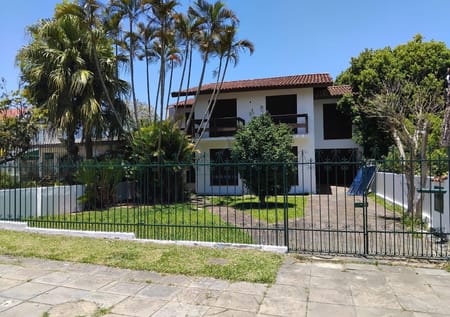 Casa no bairro Camaquã em Porto Alegre - Cód. 16524