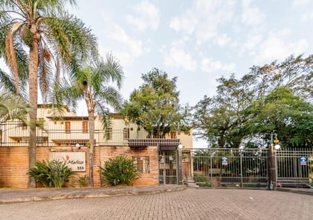 Casa em Condomínio no bairro Jardim Isabel em Porto Alegre - Cód. 16571