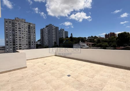 Cobertura no bairro Cristal em Porto Alegre - Cód. 16793