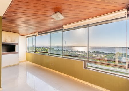 Apartamento no bairro Praia de Belas em Porto Alegre - Cód. 16854
