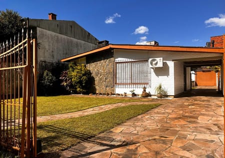 Casa no bairro Ipanema em Porto Alegre - Cód. 17016