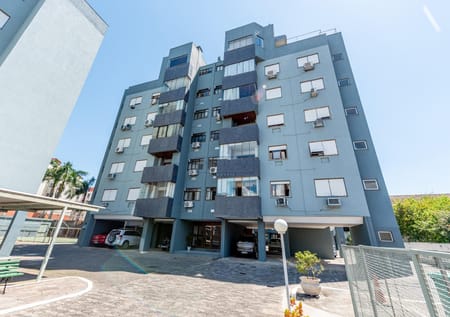 Cobertura no bairro Camaquã em Porto Alegre - Cód. 17111
