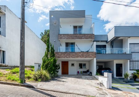 Casa em Condomínio no bairro Hípica em Porto Alegre - Cód. 17184