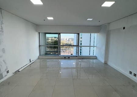 Sala no bairro Cristal em Porto Alegre - Cód. 17235