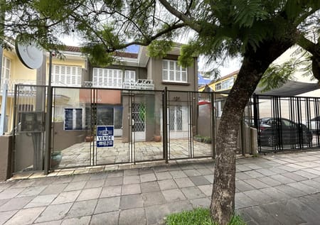Casa Comercial no bairro Menino Deus em Porto Alegre - Cód. 17246