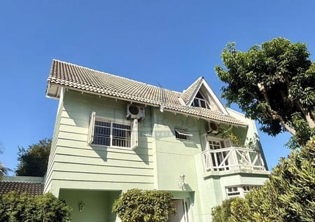 Casa em Condomínio no bairro Guarujá em Porto Alegre - Cód. 17267