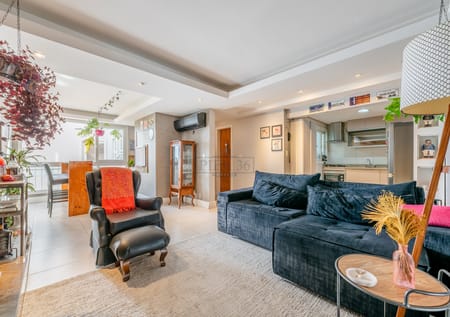 Apartamento no bairro Menino Deus em Porto Alegre - Cód. 17330