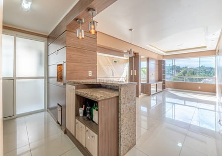 Apartamento no bairro Cavalhada em Porto Alegre - Cód. 17435