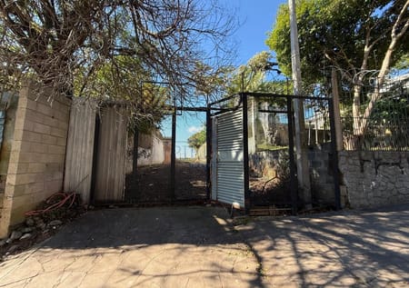 Terreno no bairro Santa Tereza em Porto Alegre - Cód. 17490