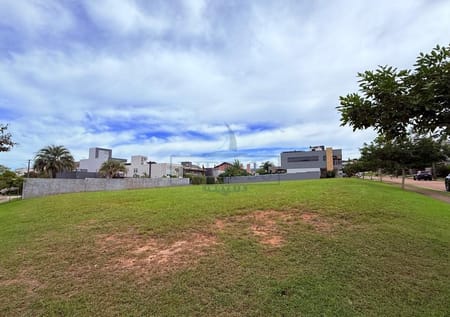Terreno em Condomínio no bairro Alphaville em Porto Alegre - Cód. 17493