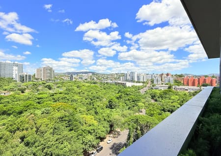 Apartamento no bairro Jardim Europa em Porto Alegre - Cód. 17726