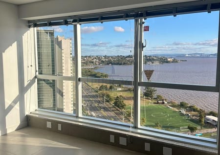 Sala no bairro Cristal em Porto Alegre - Cód. 17802