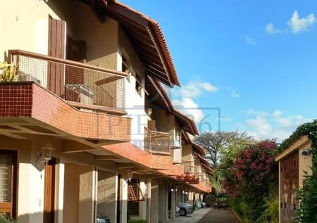 Casa em Condomínio no bairro Cavalhada em Porto Alegre - Cód. 17805