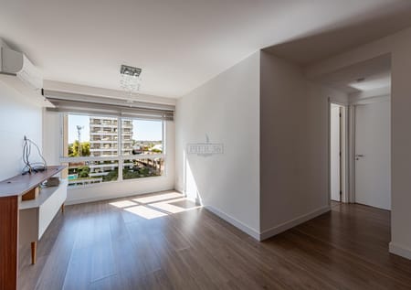 Apartamento no bairro Tristeza em Porto Alegre - Cód. 17884