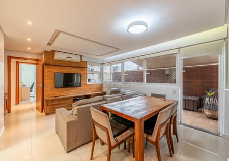 Apartamento no bairro Menino Deus em Porto Alegre - Cód. 17897