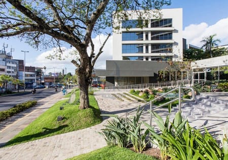 Sala no bairro Tristeza em Porto Alegre - Cód. 2560