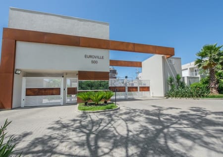 Casa em Condomínio no bairro Vila Nova em Porto Alegre - Cód. 2770