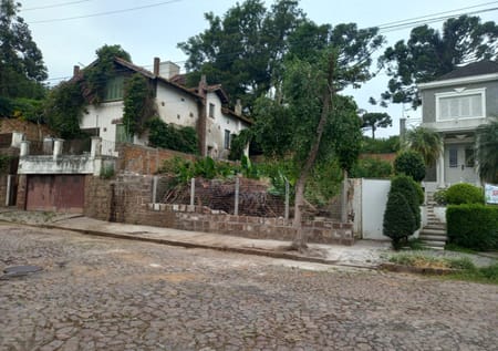 Terreno no bairro Sétimo Céu em Porto Alegre - Cód. 7511