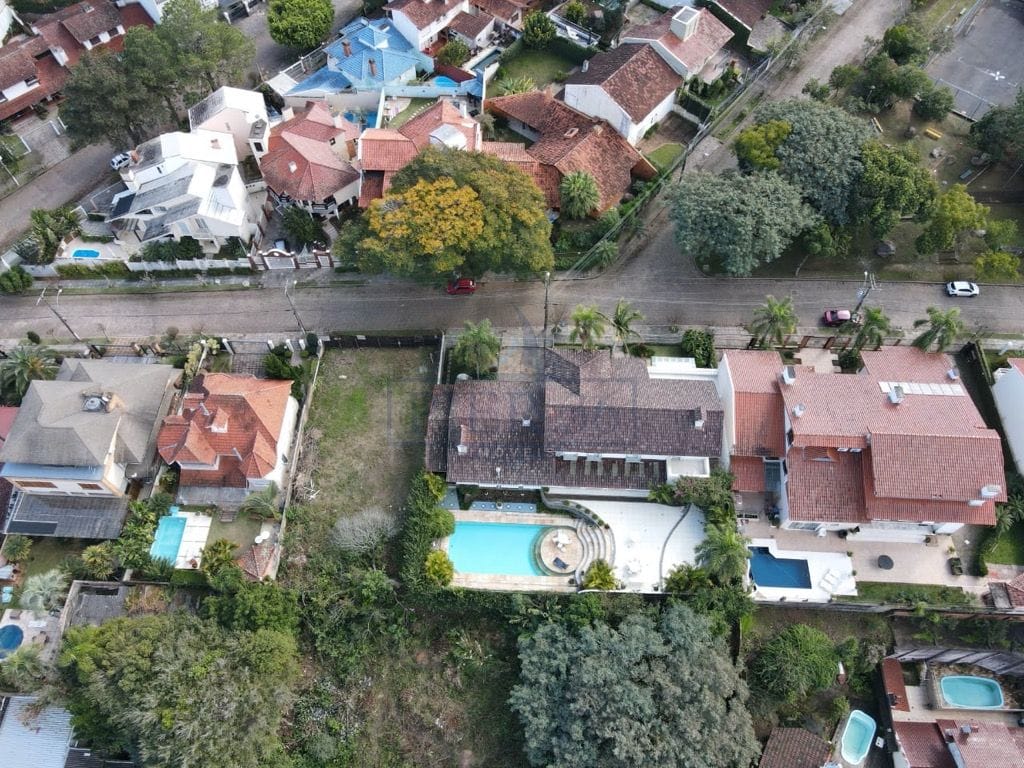 Terreno à venda com 300m² no bairro Ipanema em Porto Alegre - Foto 1
