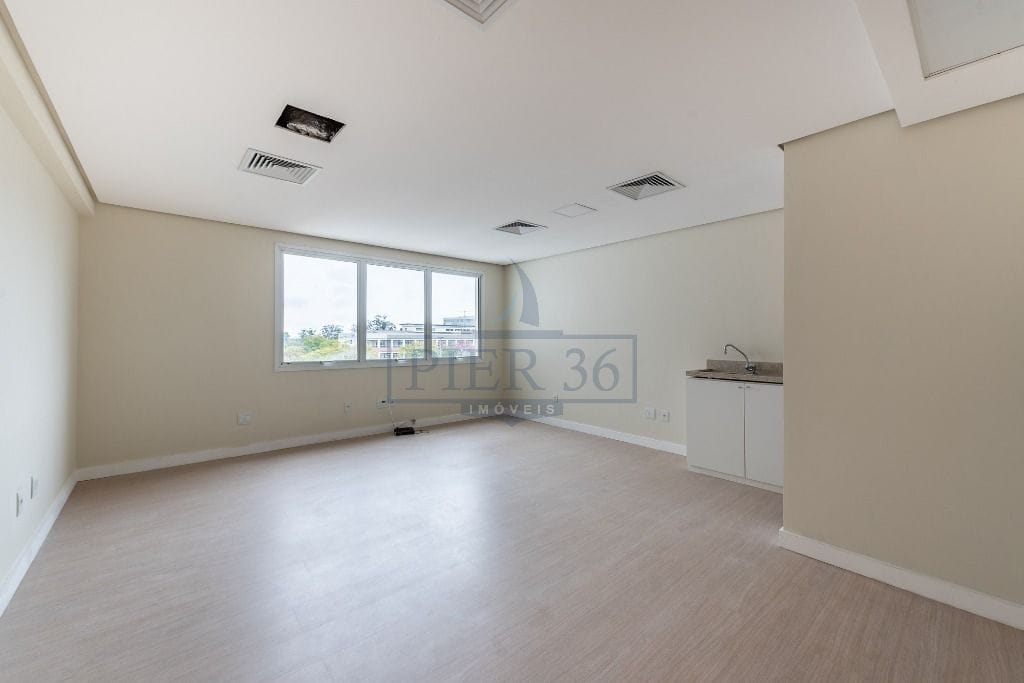 Sala à venda com 29m², 1 vaga no bairro Centro em Porto Alegre - Foto 1