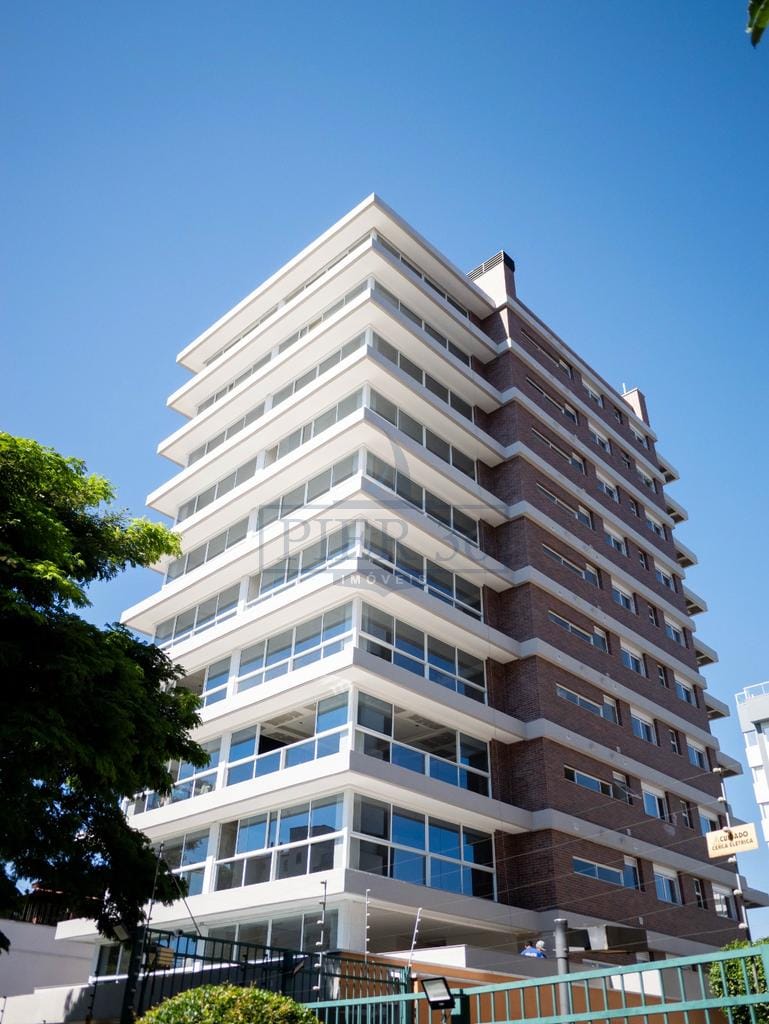 Apartamento à venda com 130m², 3 dormitórios, 1 suíte, 2 vagas no bairro Petrópolis em Porto Alegre - Foto 1
