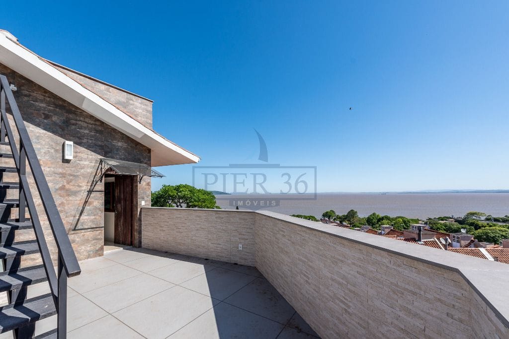 Casa à venda com 648m², 5 dormitórios, 5 suítes, 7 vagas no bairro Sétimo Céu em Porto Alegre - Foto 1