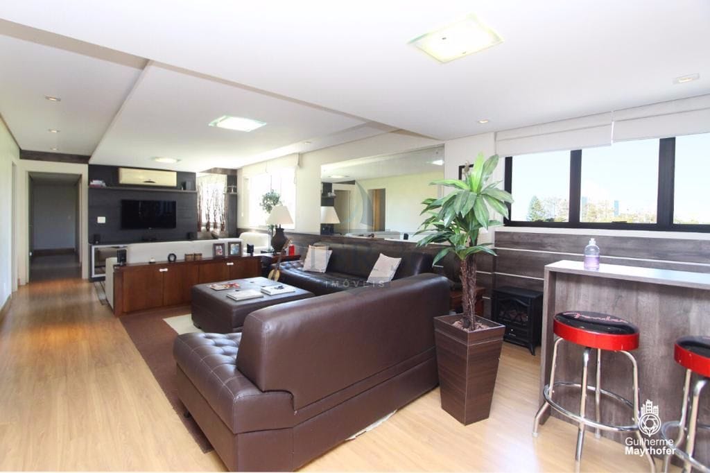 Apartamento à venda com 191m², 4 dormitórios, 3 suítes, 2 vagas no bairro Mont Serrat em Porto Alegre - Foto 1