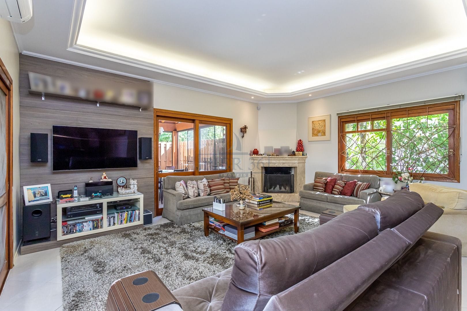 Casa em Condomínio à venda com 340m², 3 dormitórios, 1 suíte, 3 vagas no bairro Jardim Isabel em Porto Alegre - Foto 1