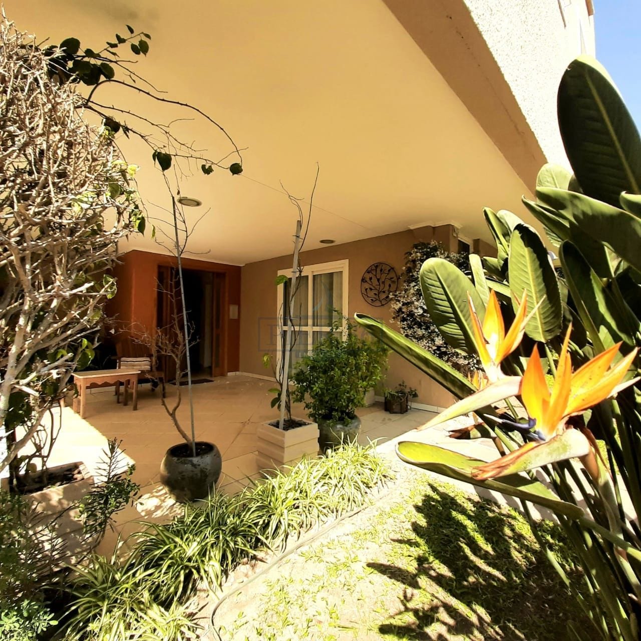 Apartamento à venda com 74m², 2 dormitórios, 2 vagas no bairro Ipanema em Porto Alegre - Foto 1