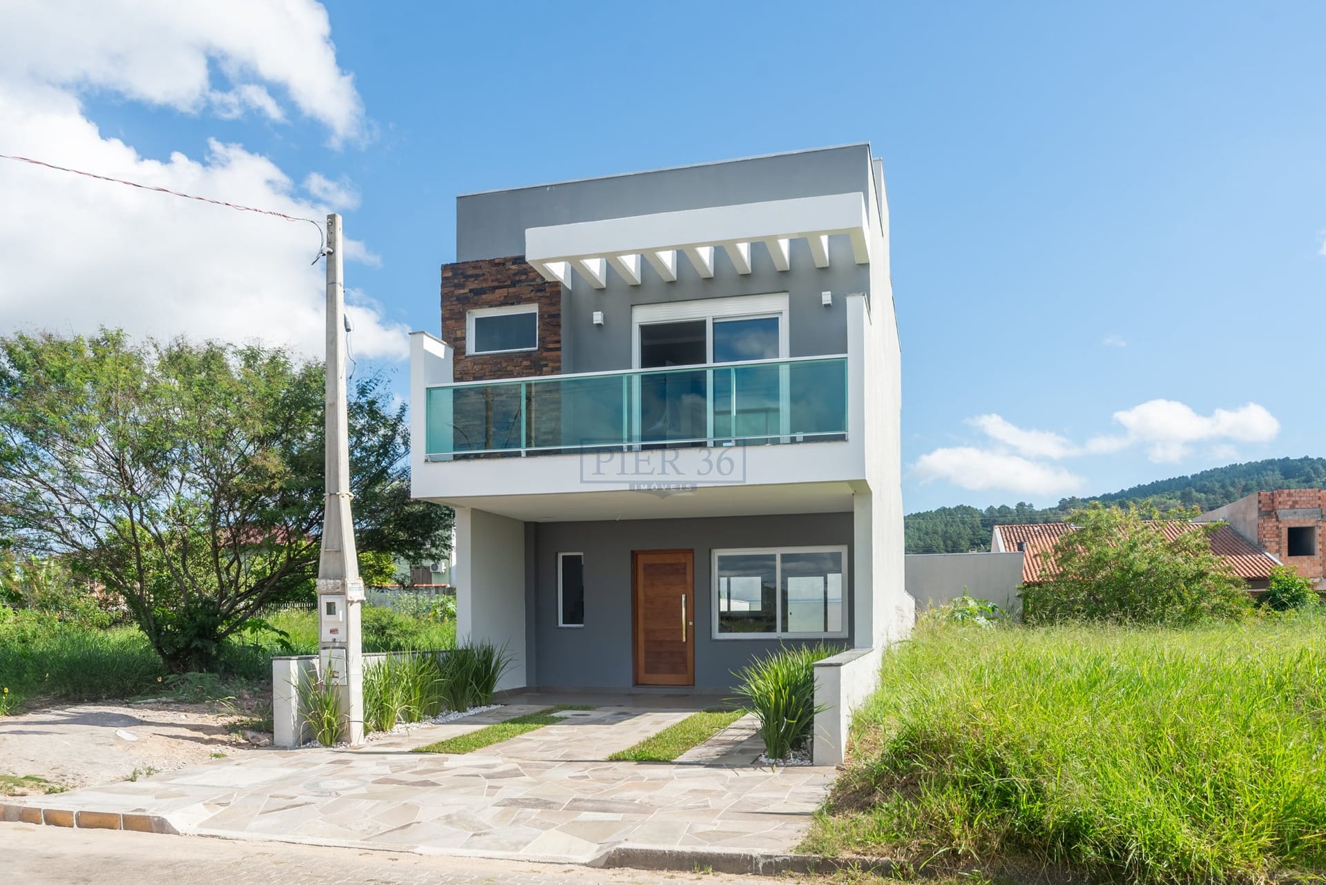 Casa à venda com 115m², 3 dormitórios, 1 suíte, 2 vagas no bairro Aberta dos Morros em Porto Alegre - Foto 1
