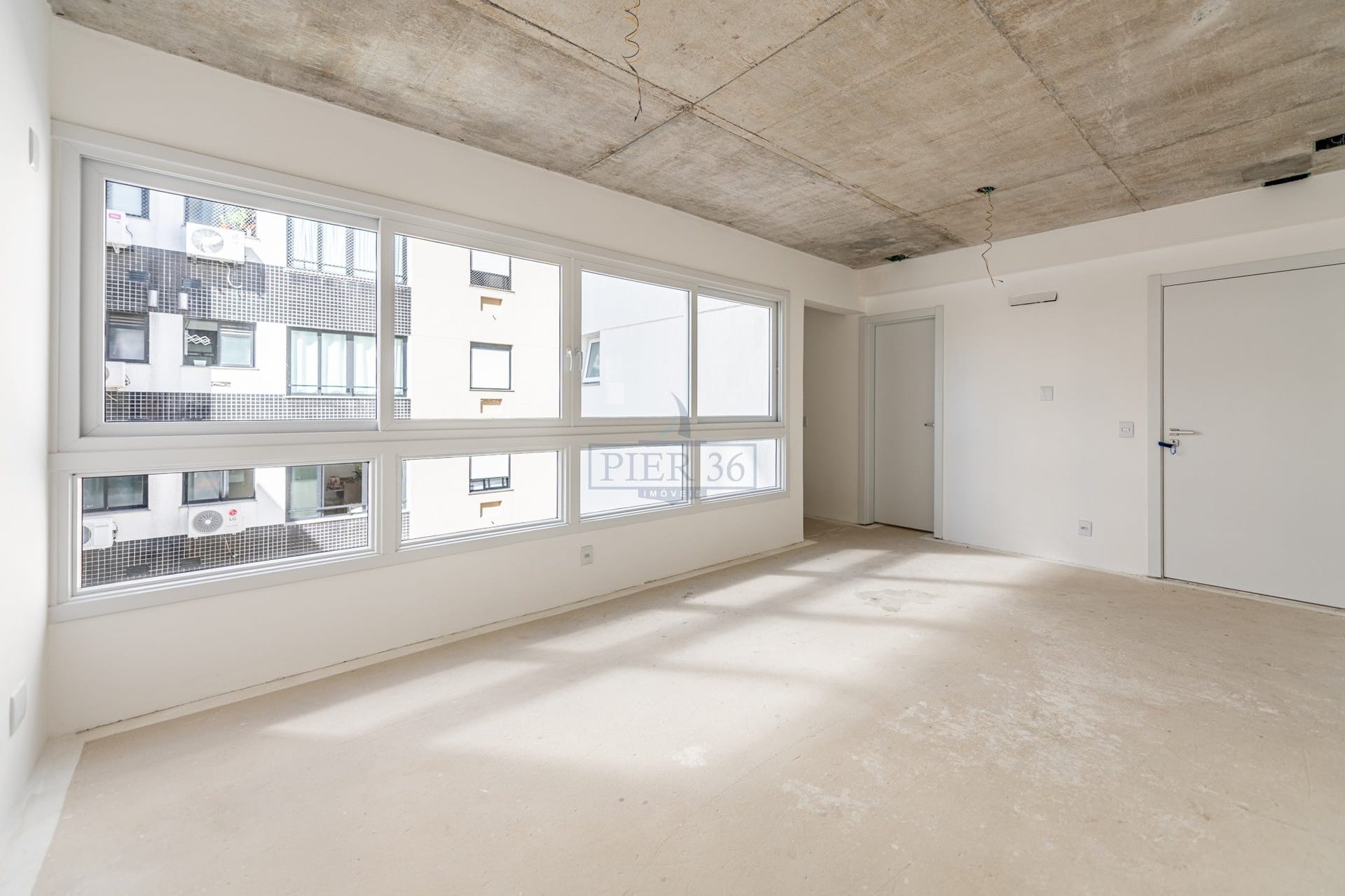 Apartamento à venda com 71m², 2 dormitórios, 1 suíte, 2 vagas no bairro Tristeza em Porto Alegre - Foto 1