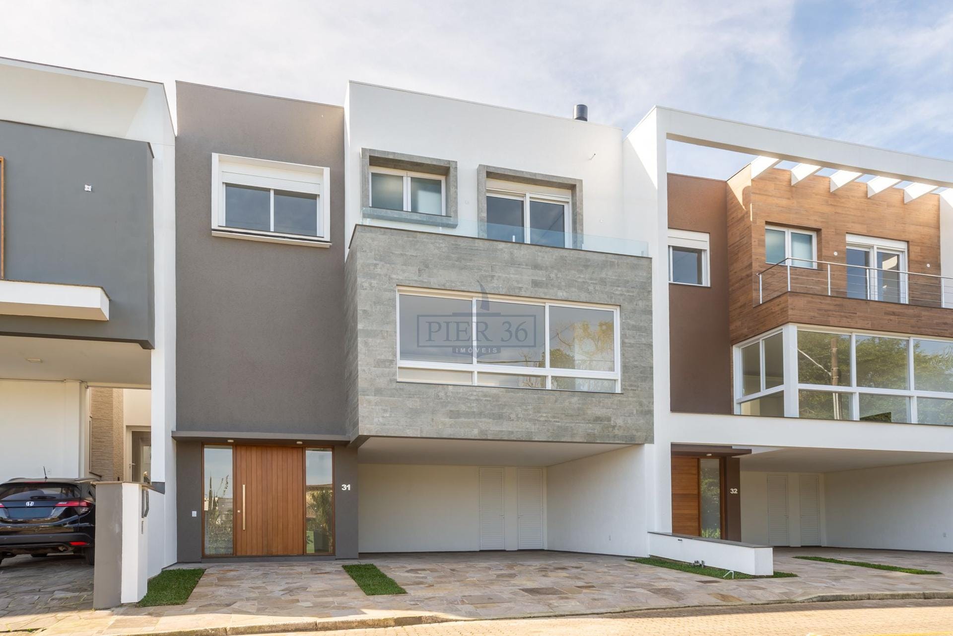 Casa em Condomínio à venda com 254m², 3 dormitórios, 3 suítes, 2 vagas no bairro Hípica em Porto Alegre - Foto 1