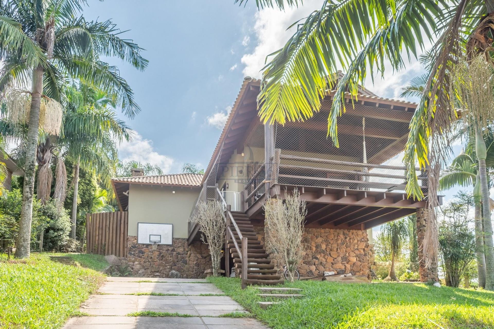 Casa em Condomínio à venda com 248m², 3 dormitórios, 3 suítes, 4 vagas no bairro Campo Novo em Porto Alegre - Foto 1