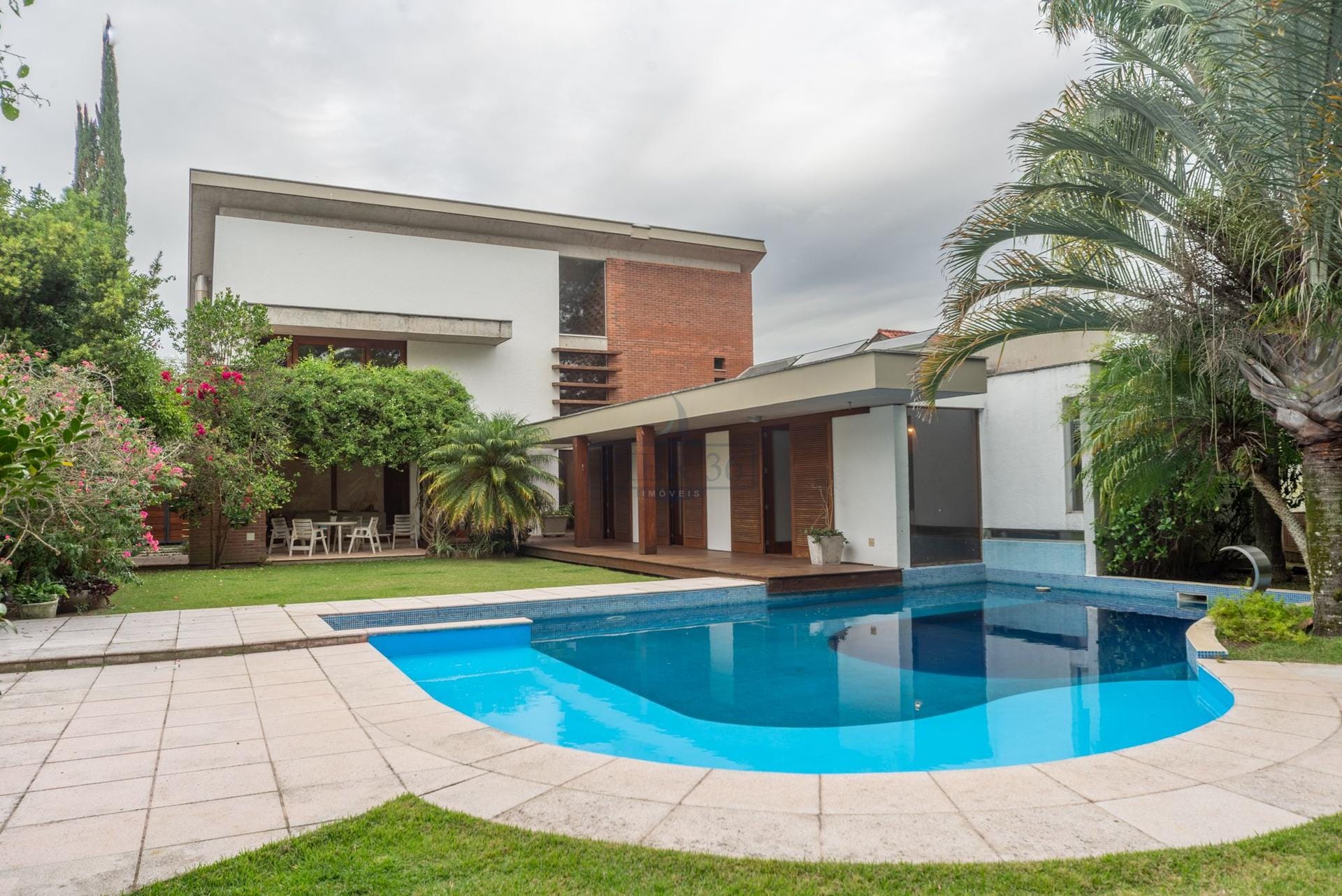 Casa em Condomínio à venda com 435m², 4 dormitórios, 3 suítes, 2 vagas no bairro Terraville em Porto Alegre - Foto 1