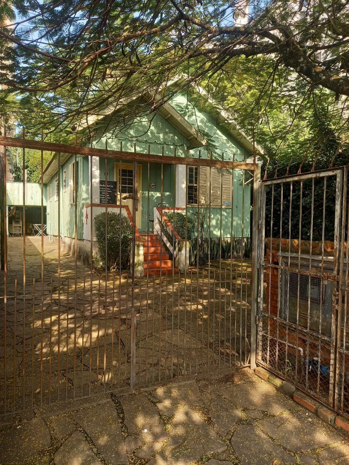Terreno à venda com 440m² no bairro Tristeza em Porto Alegre - Foto 1