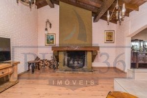 Casa à venda com 269m², 4 dormitórios, 2 suítes, 4 vagas no bairro Vila Assunção em Porto Alegre - Foto 1