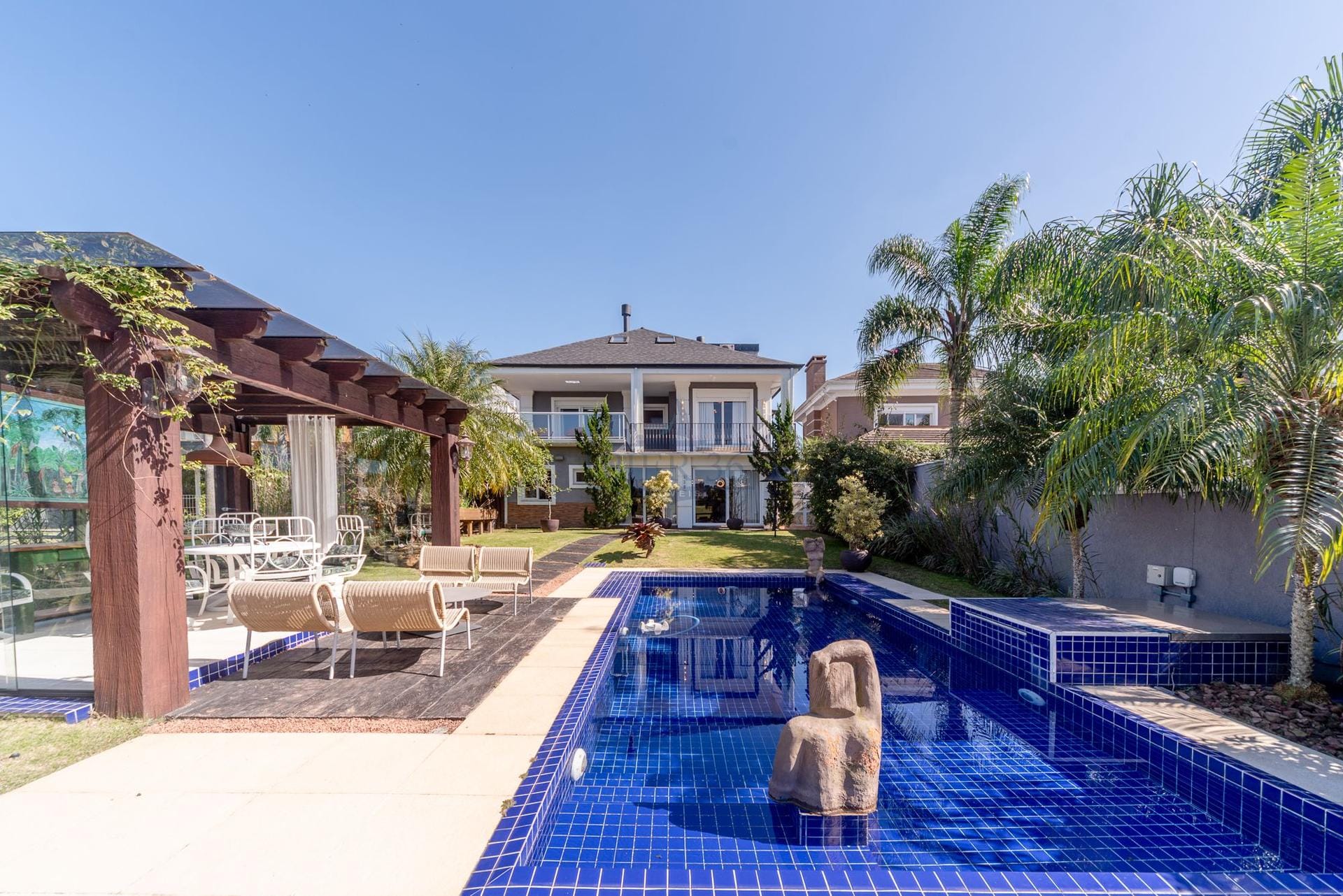Casa em Condomínio à venda com 592m², 3 dormitórios, 3 suítes, 4 vagas no bairro Terraville em Porto Alegre - Foto 1