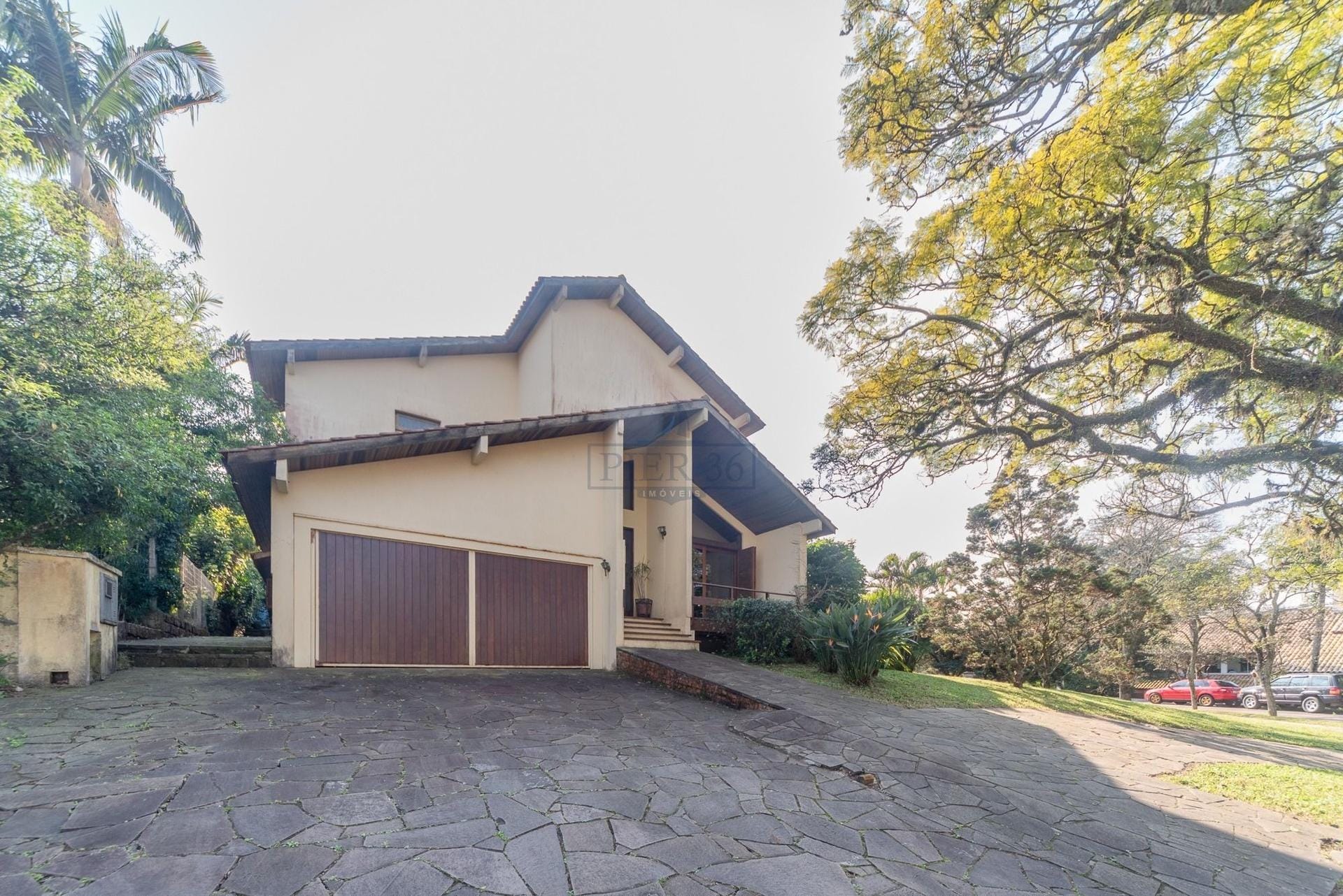 Casa em Condomínio à venda com 400m², 4 dormitórios, 1 suíte, 3 vagas no bairro Cavalhada em Porto Alegre - Foto 1