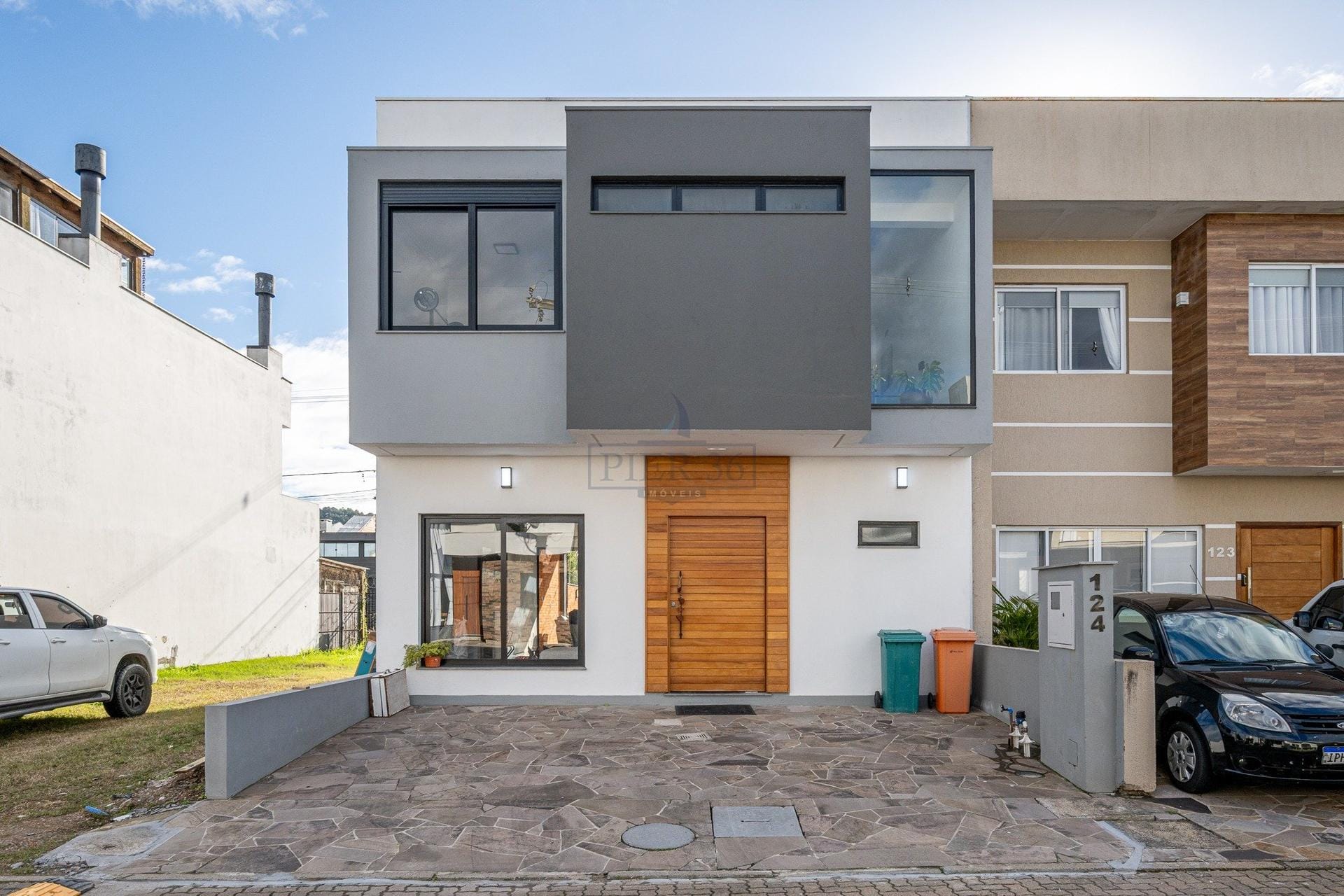 Casa em Condomínio à venda com 175m², 3 dormitórios, 3 suítes, 2 vagas no bairro Aberta dos Morros em Porto Alegre - Foto 1